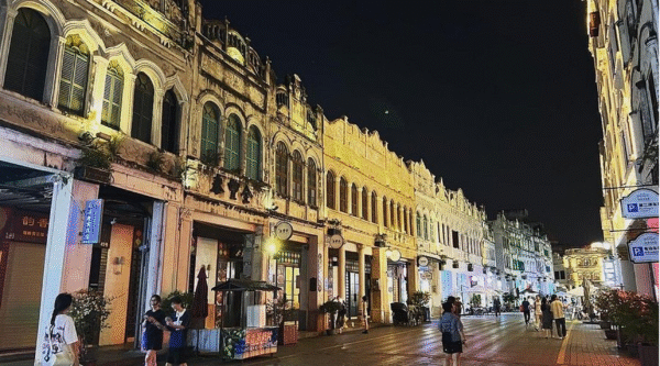 Sanya Splendor: Where Summer Never Ends